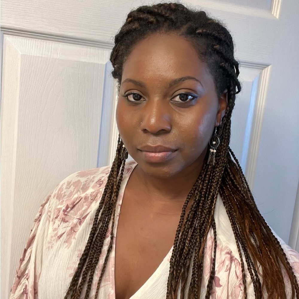 Meet your Posher, Kiana